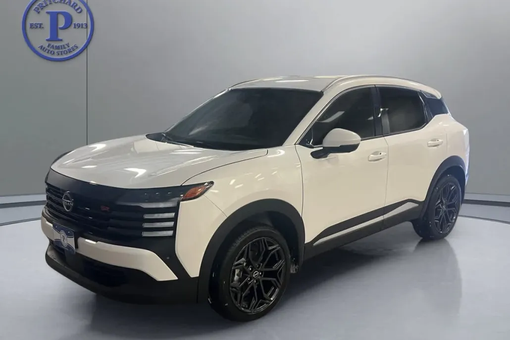 2025 Nissan Kicks SR photo 1