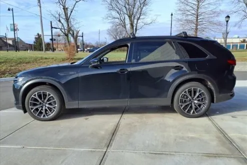 2025 Mazda CX-70 Plug-in Hybrid Premium Plus photo 3