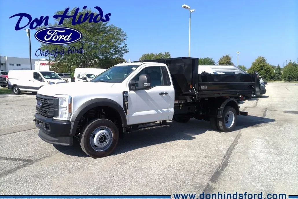2025 Ford F-550 XL photo 1