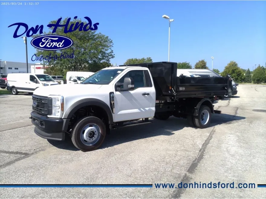 2025 Ford F-550 XL photo 1