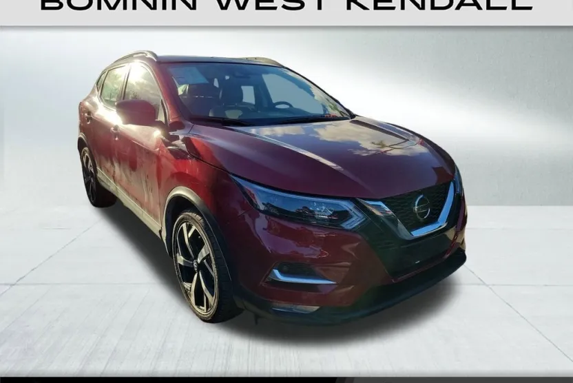 2022 Nissan Rogue Sport SL photo 1