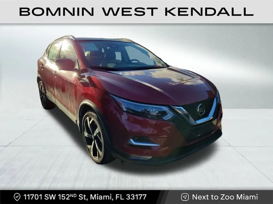 2022 Nissan Rogue Sport SL photo 1