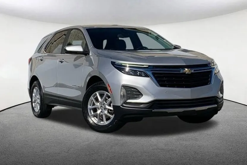 2022 Chevrolet Equinox LT photo 1
