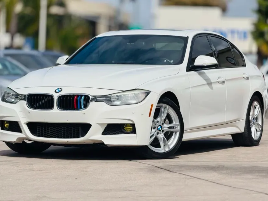 2017 Bmw 330i photo 1