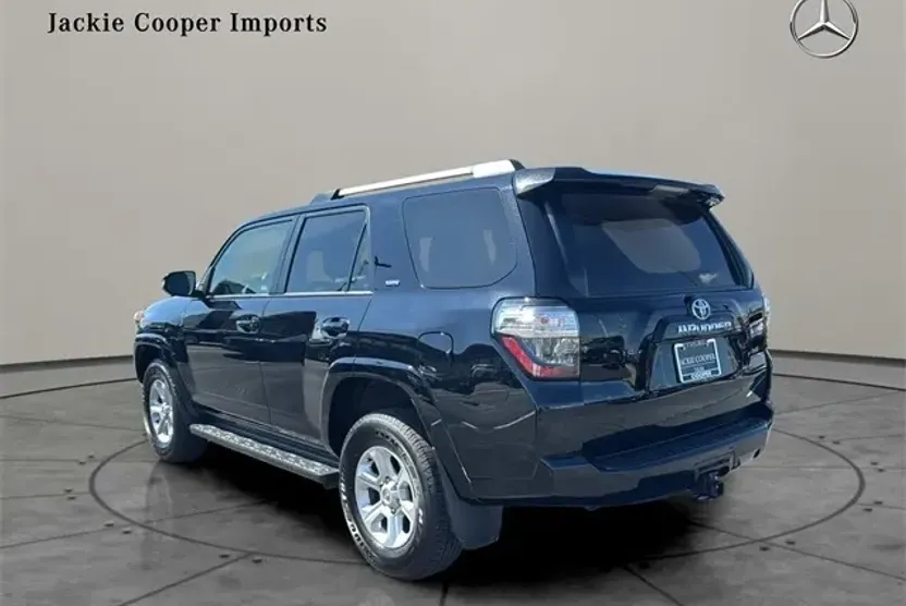 2024 Toyota 4Runner SR5 Premium photo 1