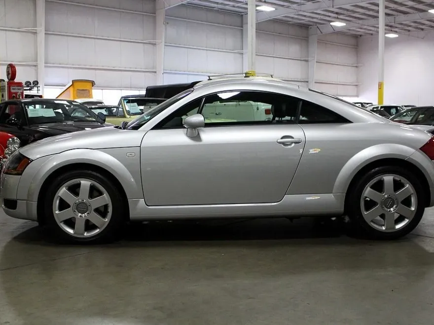 2002 Audi TT Quattro photo 1