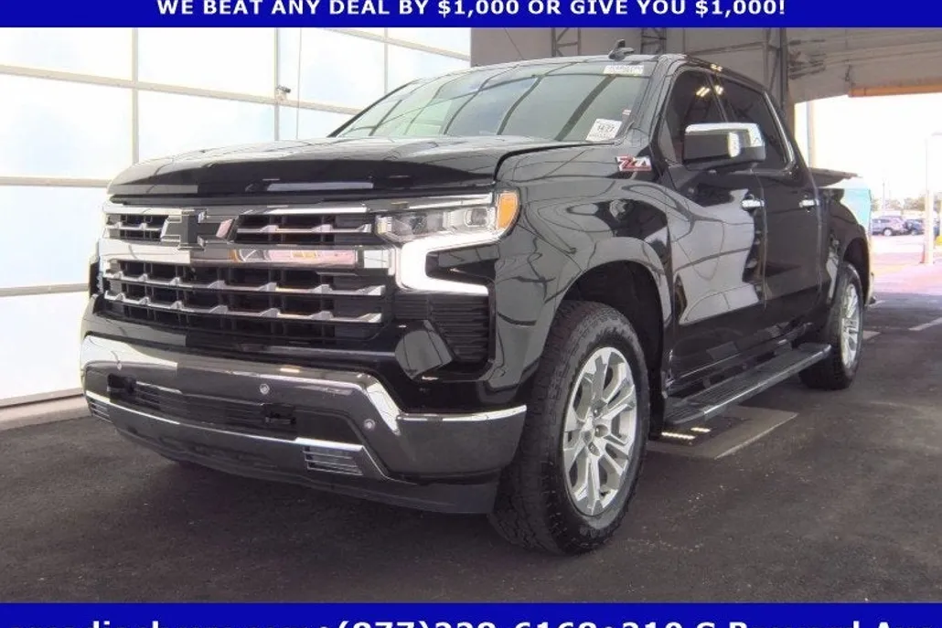 2023 Chevrolet Silverado 1500 Custom photo 1