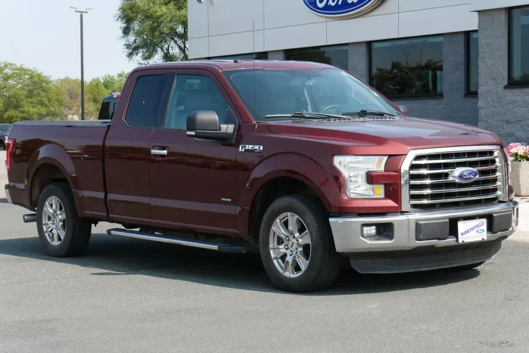 2016 Ford F-150 XLT photo 1