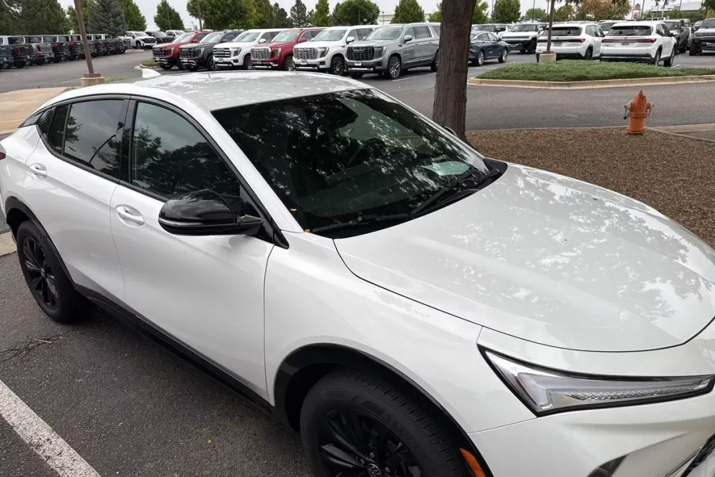 2024 Buick Envista ST photo 1
