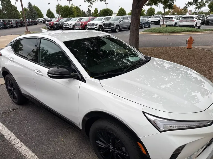 2024 Buick Envista ST photo 1