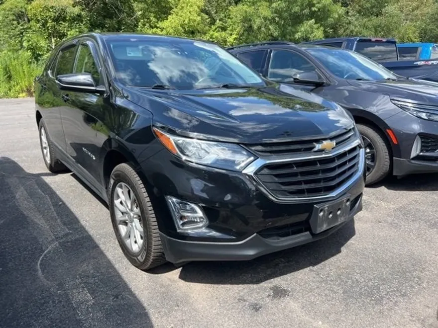 2019 Chevrolet Equinox LT photo 1