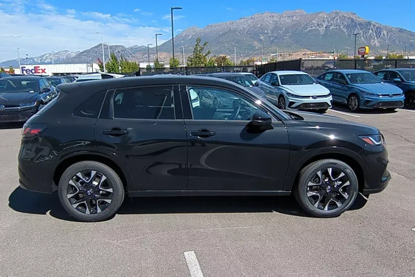2026 Honda HR-V EX-L photo 1