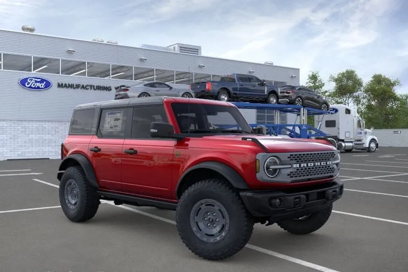 2025 Ford Bronco Badlands photo 1