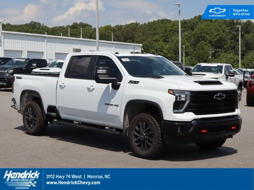 2025 Chevrolet Silverado 2500HD LT photo 1