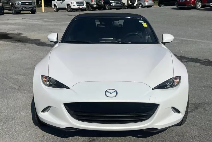 2016 Mazda MX-5 Miata Miata Grand Touring photo 1