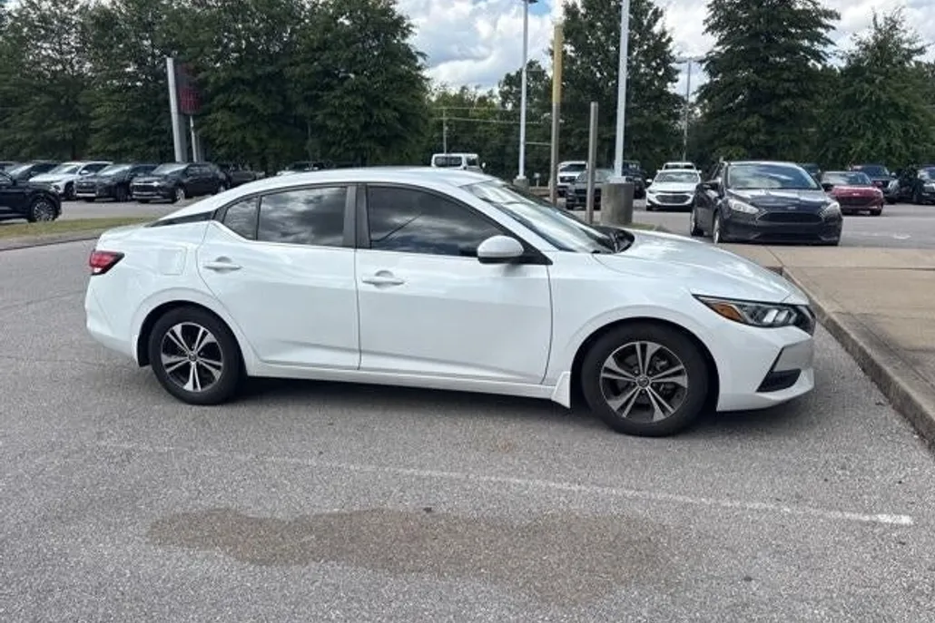 2020 Nissan Sentra SV photo 1