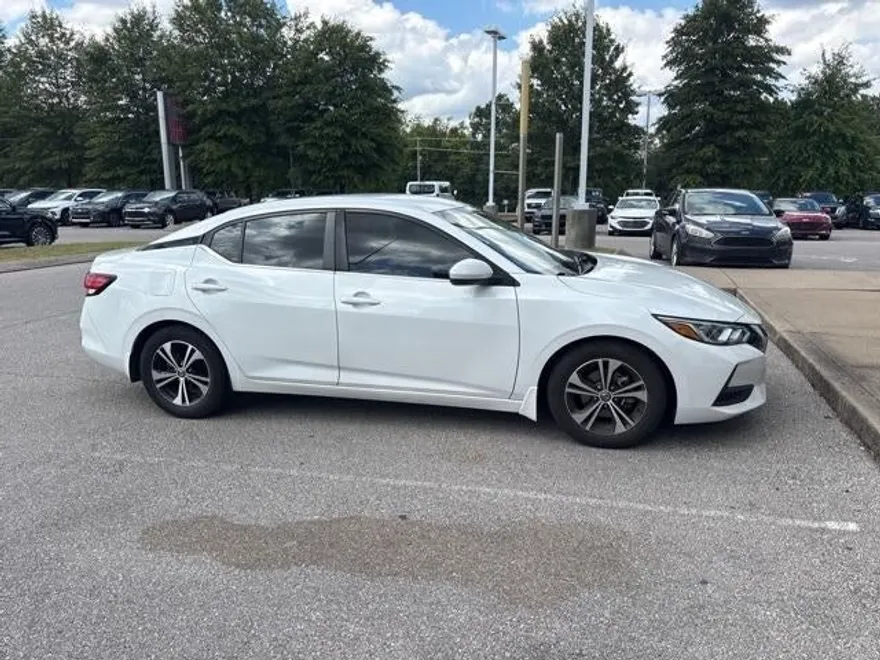 2020 Nissan Sentra SV photo 1