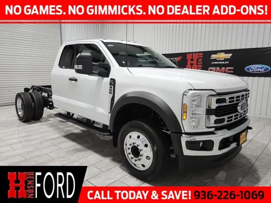 2025 Ford F-450 photo 1