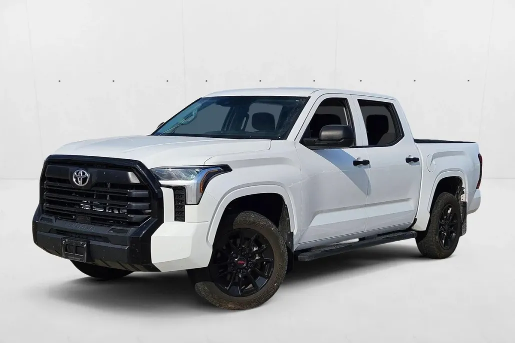 2024 Toyota Tundra SR CrewMax photo 1