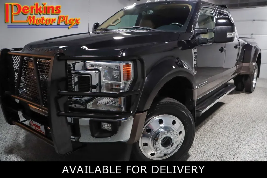 2022 Ford F-450 Lariat photo 1