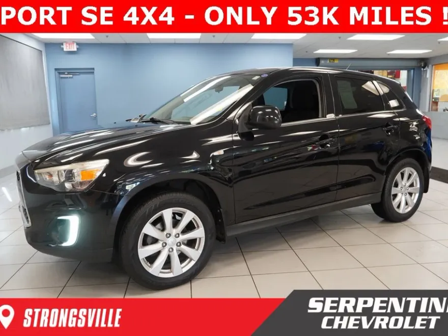 2015 Mitsubishi Outlander Sport SE photo 1