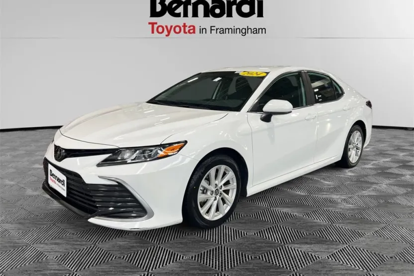 2024 Toyota Camry LE photo 1