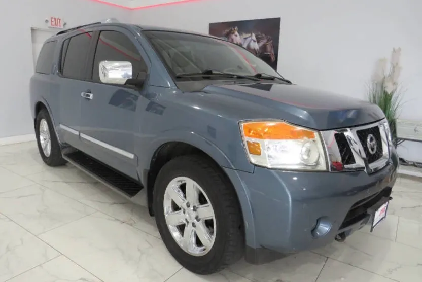 2012 Nissan Armada Platinum photo 1