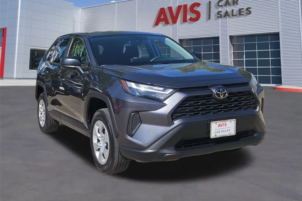 2025 Toyota RAV4 LE photo 1