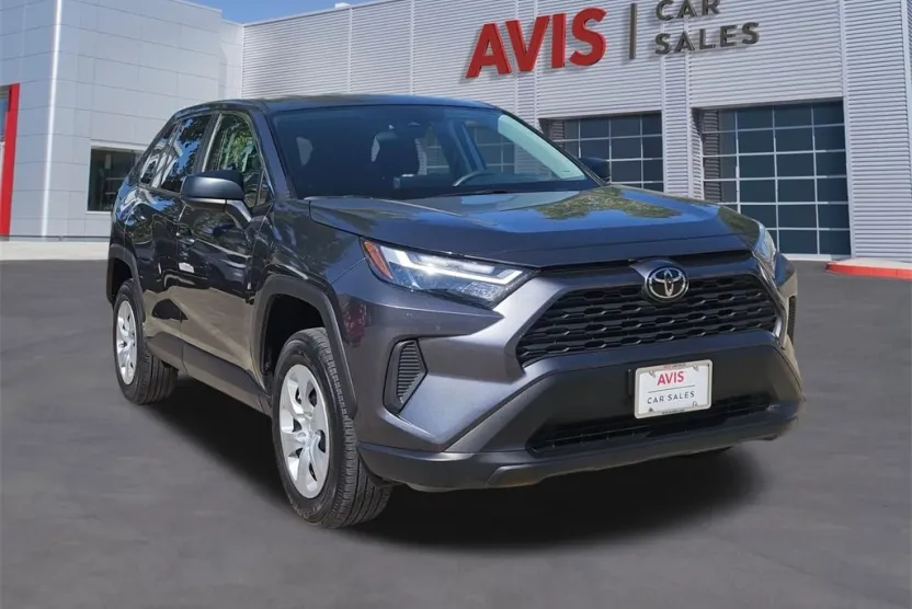 2025 Toyota RAV4 LE photo 1
