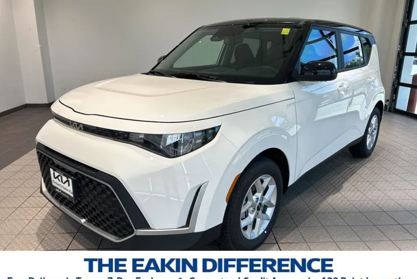 2025 Kia Soul S photo 1