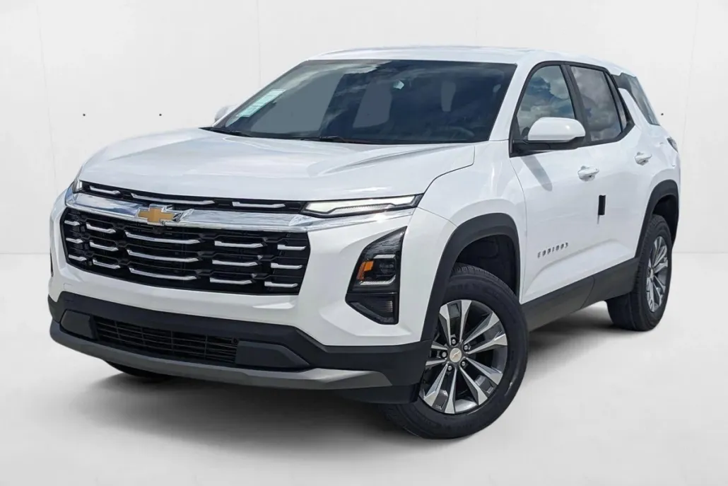 2026 Chevrolet Equinox LT photo 1