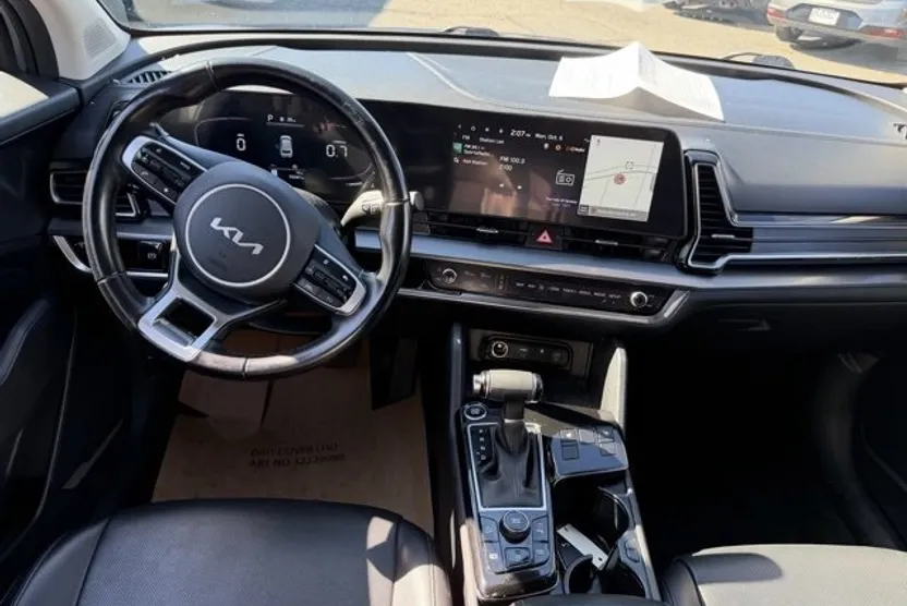 2023 Kia Sportage EX photo 1