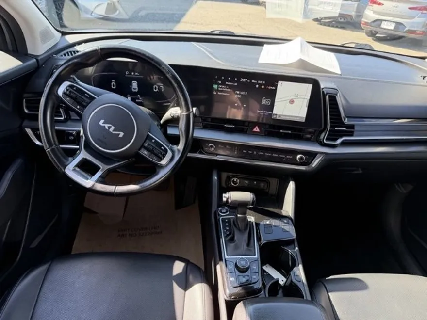 2023 Kia Sportage EX photo 1