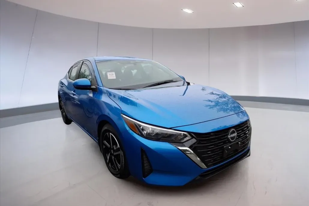2024 Nissan Sentra SV photo 1