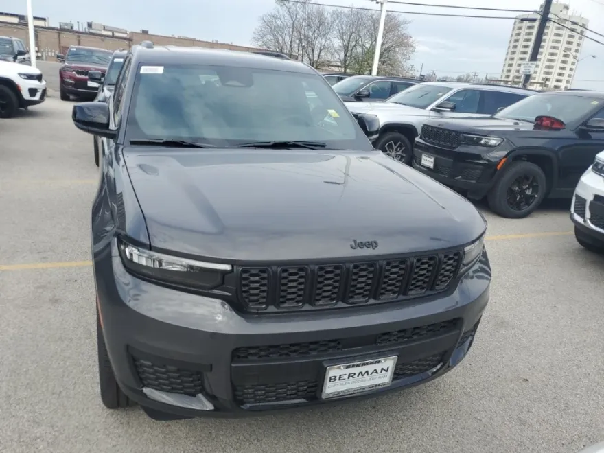 2025 Jeep Grand Cherokee Altitude X photo 1
