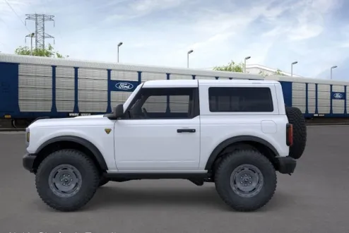 2025 Ford Bronco Badlands photo 3