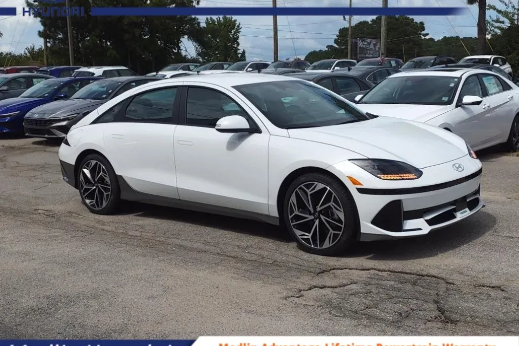 2024 Hyundai Ioniq 6 SEL photo 1