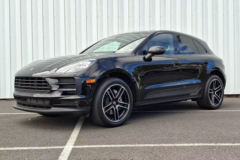 2021 Porsche Macan Base photo 1