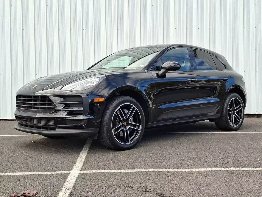 2021 Porsche Macan Base photo 1