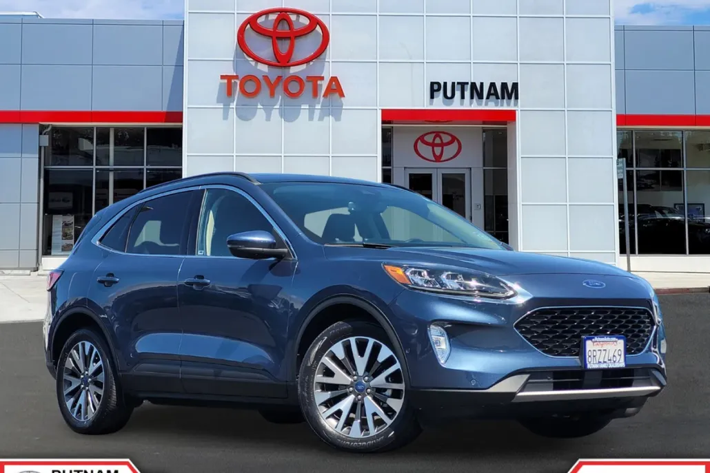 2020 Ford Escape Hybrid Titanium photo 1