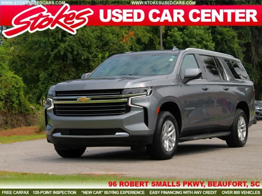 2022 Chevrolet Suburban LT photo 1