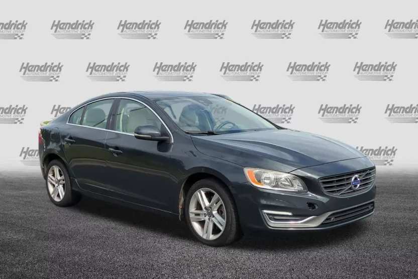 2015 Volvo S60 T5 Drive-E Premier photo 1