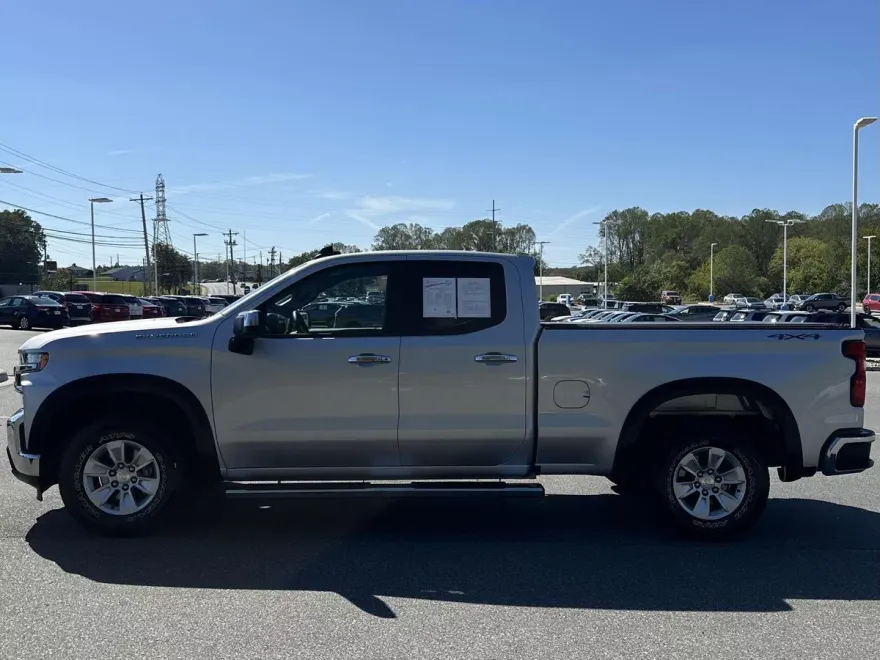 2020 Chevrolet Silverado 1500 LT photo 1