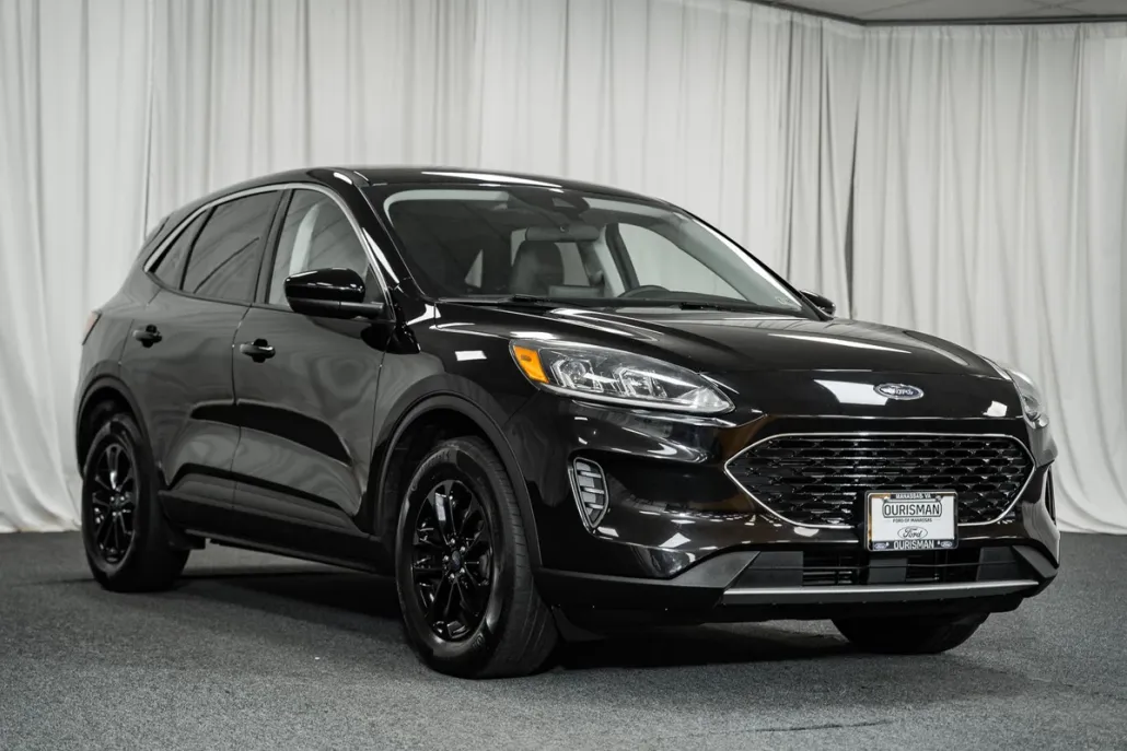 2021 Ford Escape SE photo 1