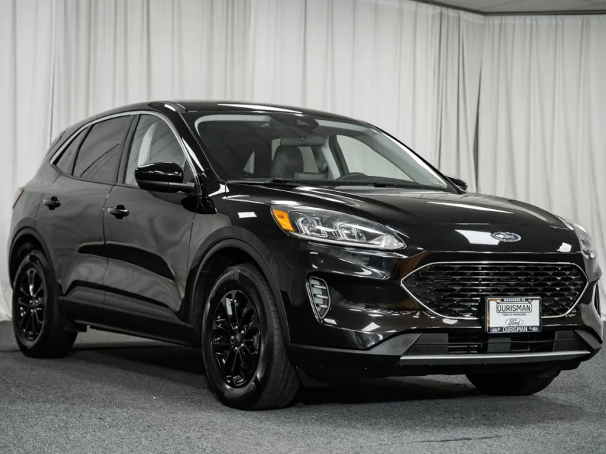 2021 Ford Escape SE photo 1