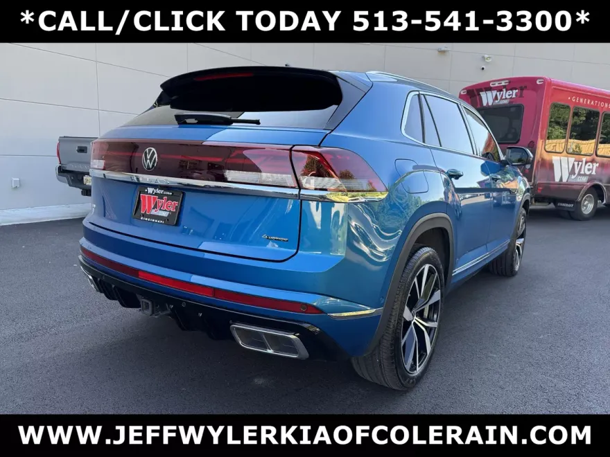 2024 Volkswagen Atlas Cross Sport SEL Premium R-Line photo 1