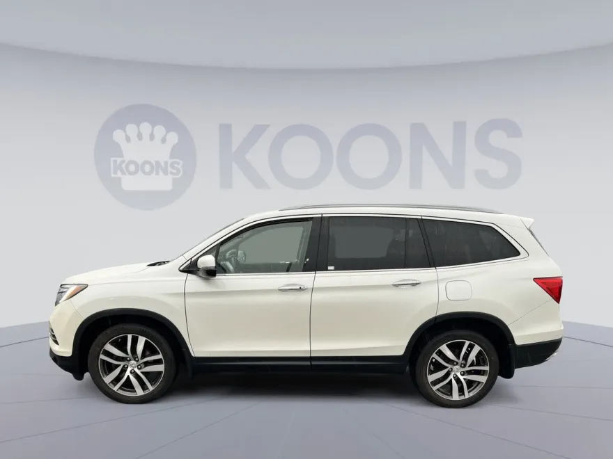 2016 Honda Pilot Touring photo 1