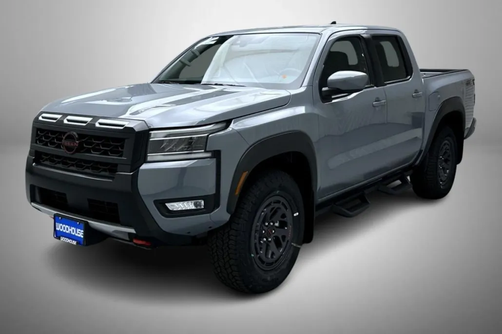 2025 Nissan Frontier Crew Cab PRO-4X photo 1