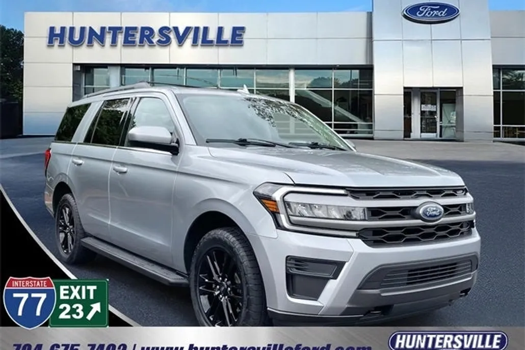 2024 Ford Expedition XLT photo 1