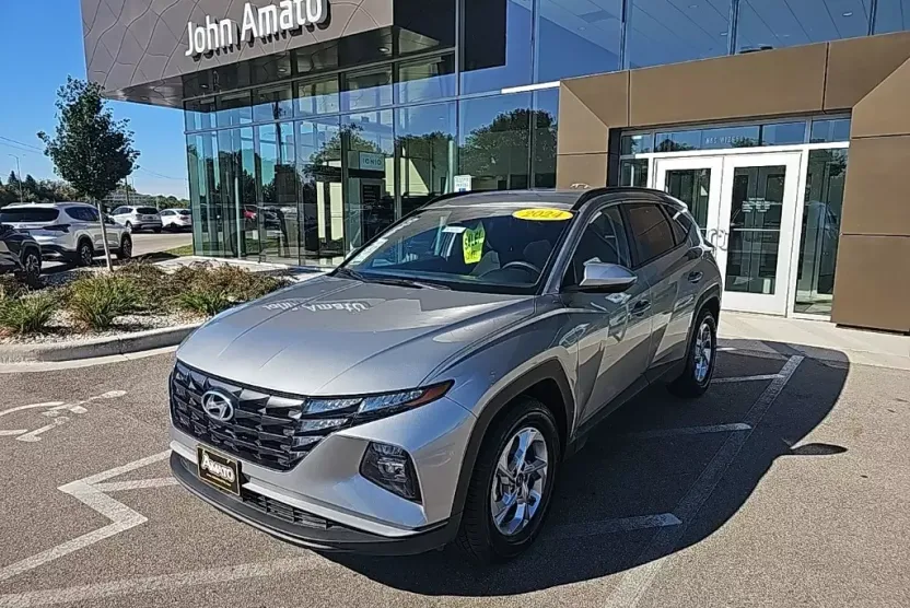 2024 Hyundai Tucson SEL photo 1